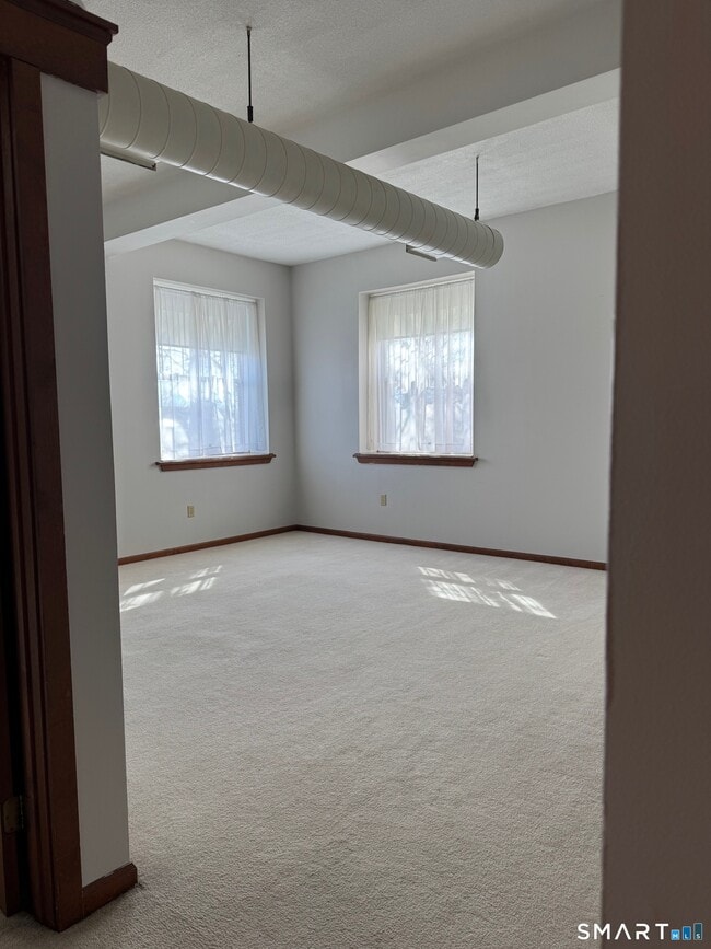 Building Photo - 146 High St