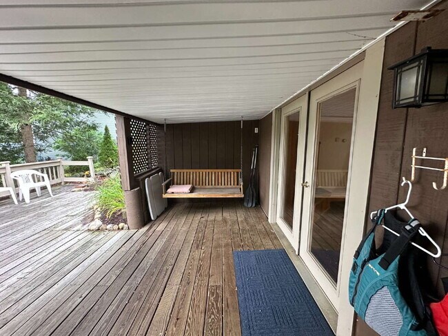 Building Photo - Peaceful Waterfront Living: 2-Story Home on River Road with Ample Outdoor Storage & Water Extras!