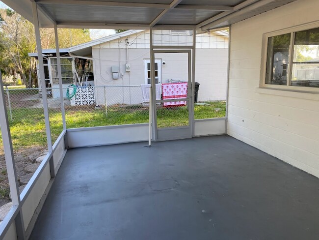 Building Photo - 3210 Belmont Blvd