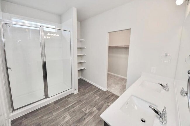 Building Photo - 1513 Fort Dessau Rd