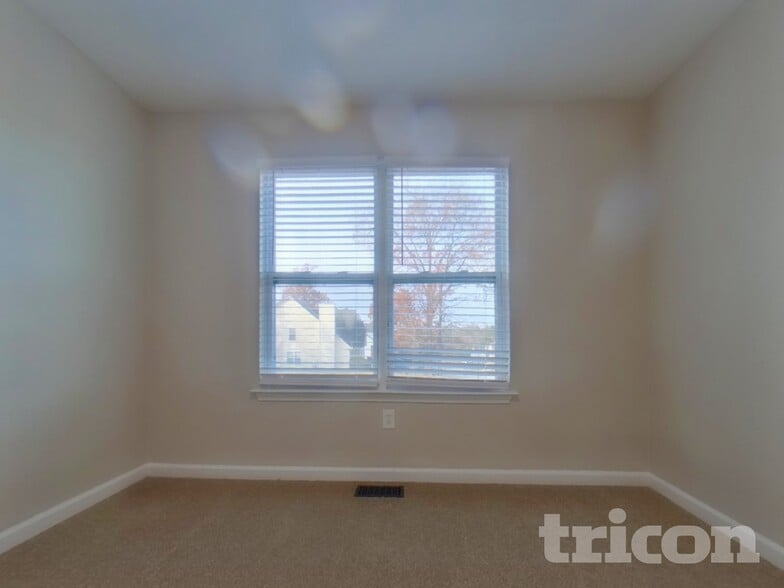 Building Photo - 304 Lafayette St