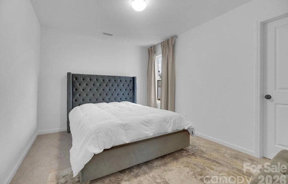 Building Photo - 242 Lacewing Dr