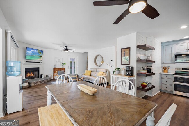 Building Photo - 375 Arrowhead Trail