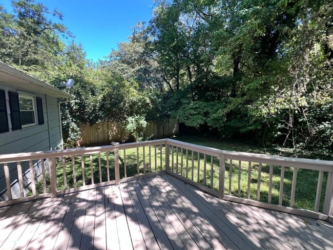 Building Photo - 948 Biddle St