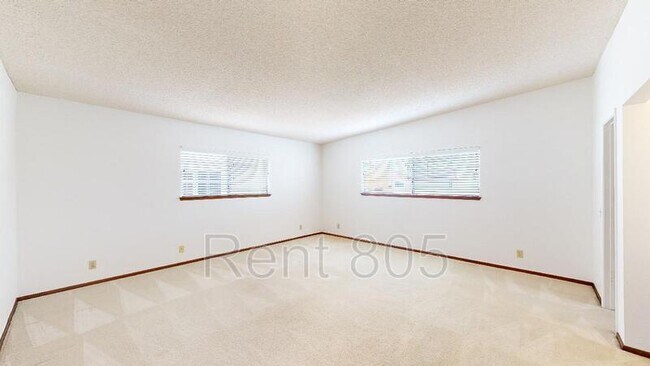 Building Photo - 4837 Oceanaire St