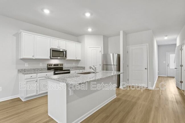 Building Photo - 53 Cranston Ct