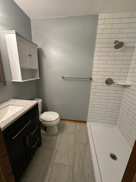 Building Photo - 7303 Glouchester Dr