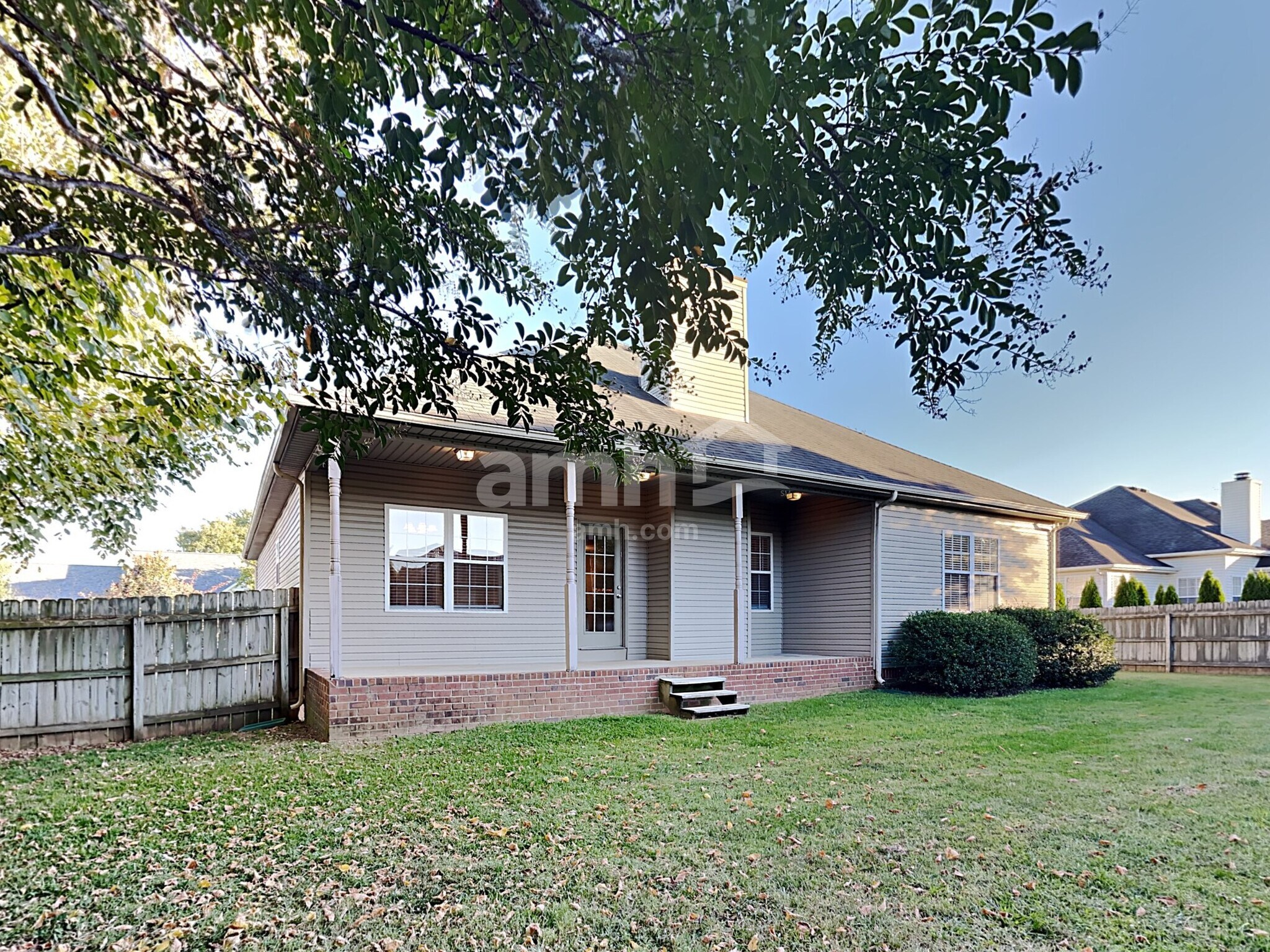 Building Photo - 1223 Chapmans Retreat Dr