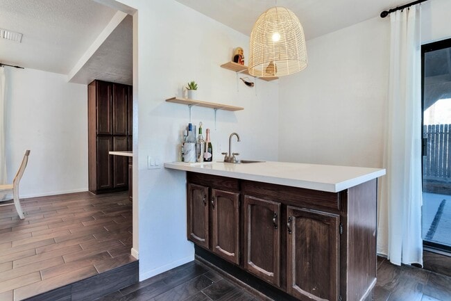 Building Photo - Must See 4 bedroom 2 bath Home