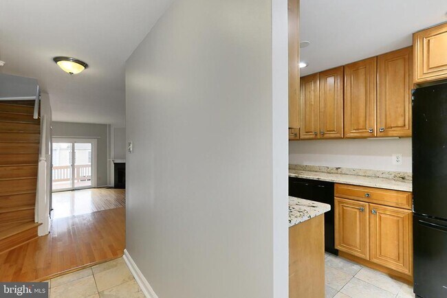 Building Photo - 11931 Redtree Way