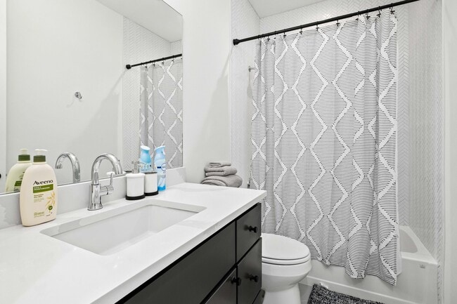 2nd Full Bath - 1709 Taylor Gaines St