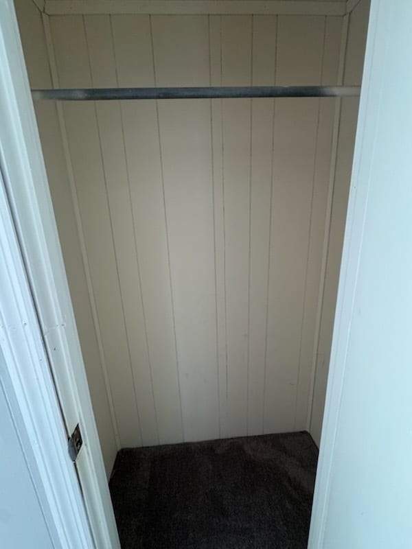 Building Photo - 302 Sunny Ln