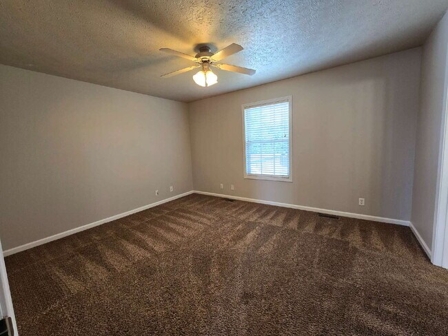 Building Photo - 3225 Veranda Cir