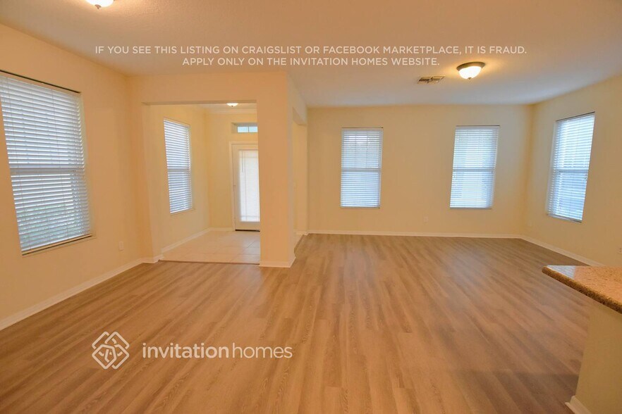 Building Photo - 6849 Sundrop St