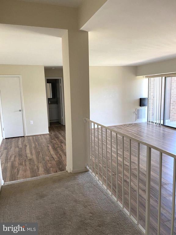 Building Photo - 15702 Dorset Rd