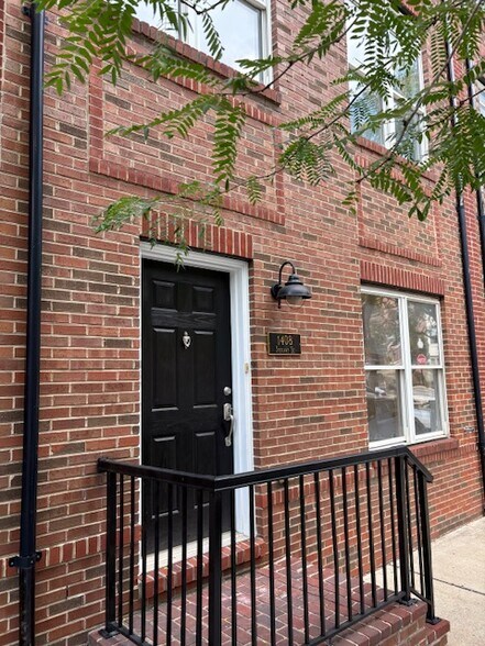 Primary Photo - 1408 Steuart St