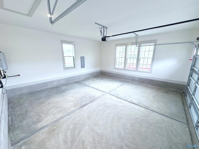 Building Photo - 106 Upperline St