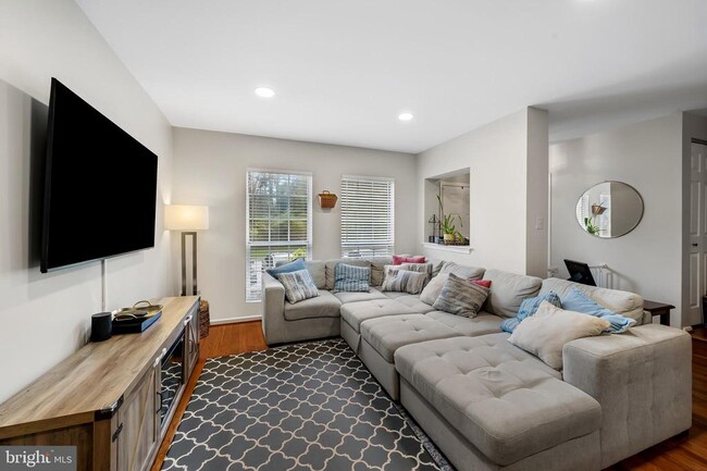 Building Photo - 3964 Forest Valley Rd