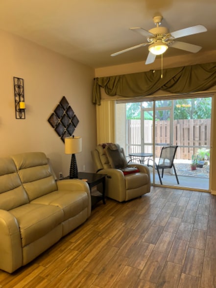 Building Photo - 15433 Bellamar Cir