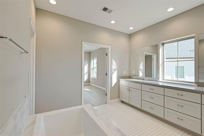 Building Photo - 25242 Calhoun Creek Dr