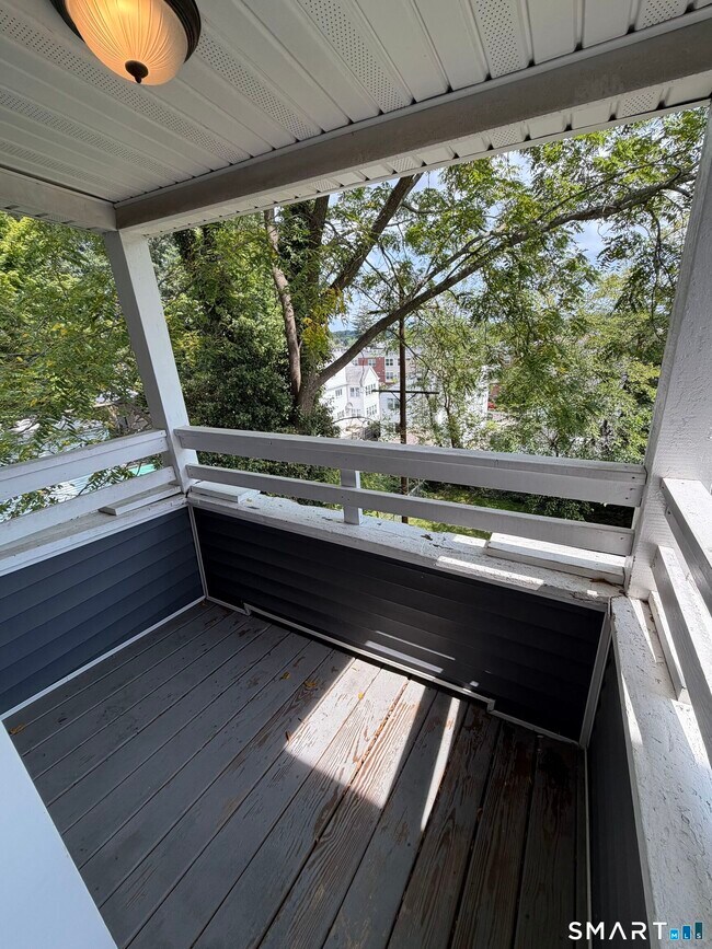 Building Photo - 306 Judson Pl