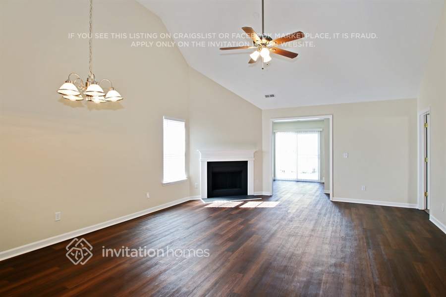 Building Photo - 11203 Pointer Ridge Dr