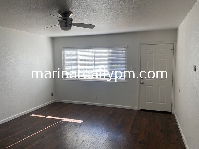 Building Photo - Charming 3 bedroom, 2 bathroom home locate...