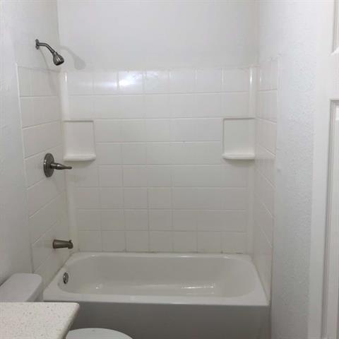 Building Photo - 507 S Scullin Ave