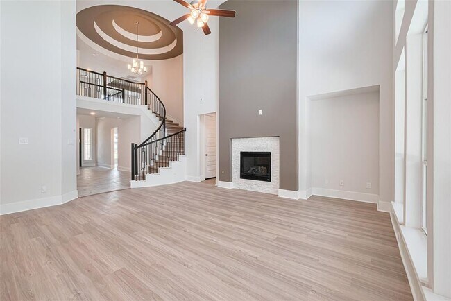 Building Photo - 23649 Silver Palm Trl