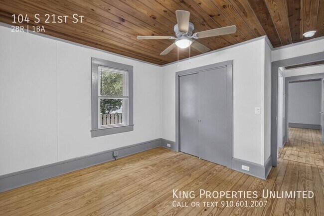 Building Photo - 104 S 21st St