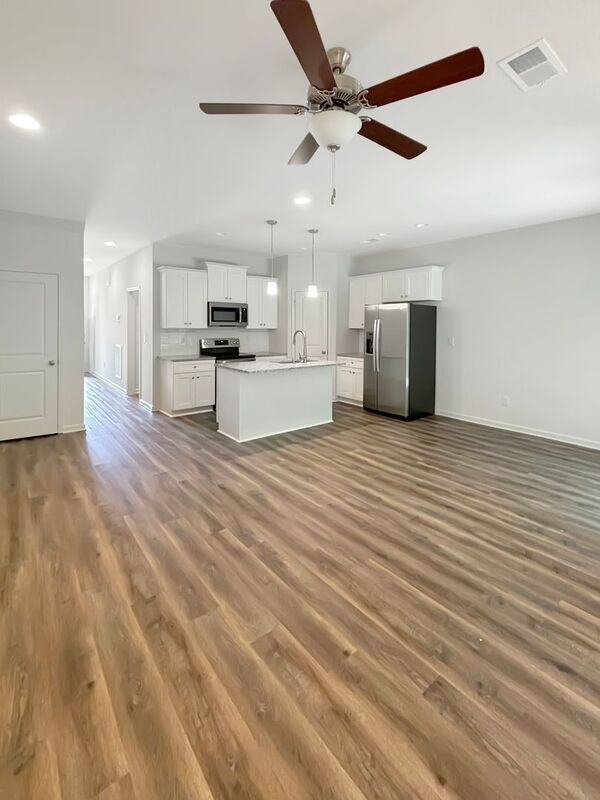 Building Photo - 1221 Marble St