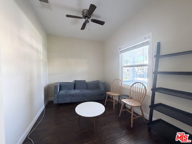 Building Photo - 1254 W 37th Dr