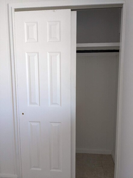 Building Photo - 99-741 Hulumanu St