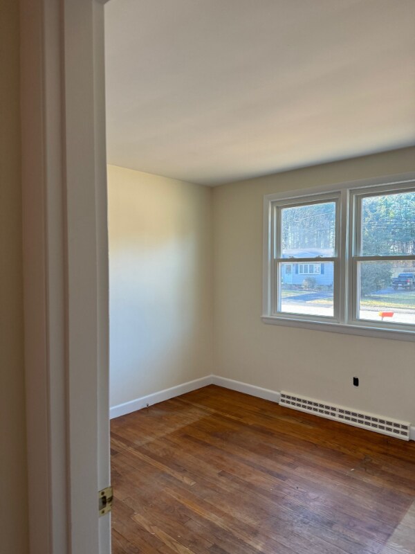 Building Photo - 520 Elm St