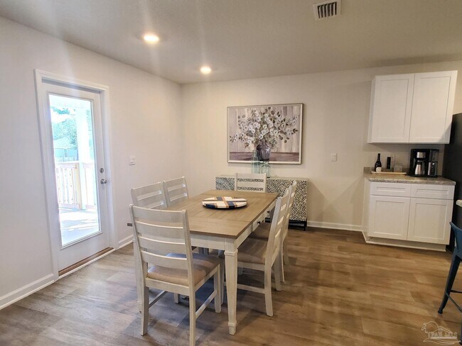 Building Photo - 5967 Smarty Jones Wy