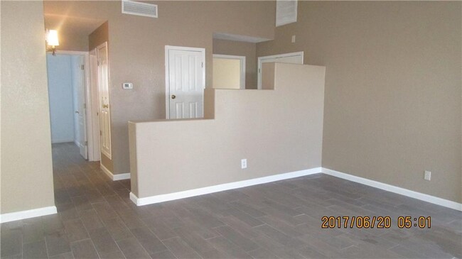 Building Photo - 394 Brill Cir