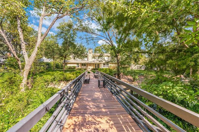 Building Photo - 10534 Royal Springs Dr