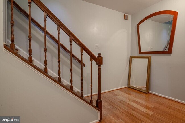 Building Photo - 14624 Monmouth Dr