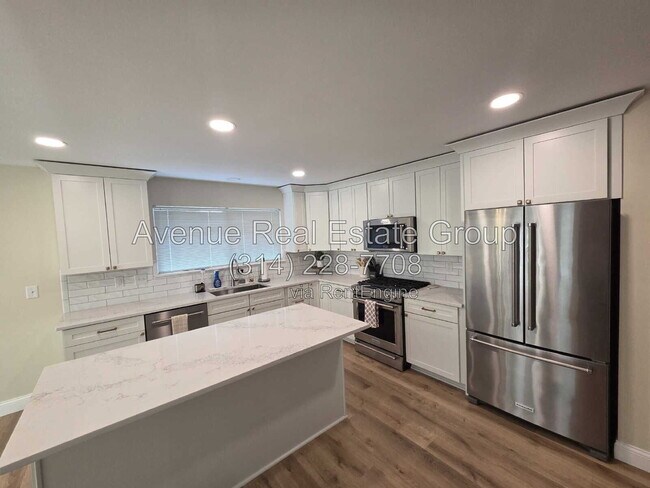 Building Photo - 956 Briar Green Ct