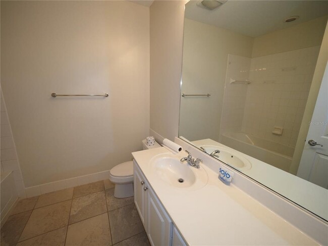 Building Photo - 1533 Napoli Dr E
