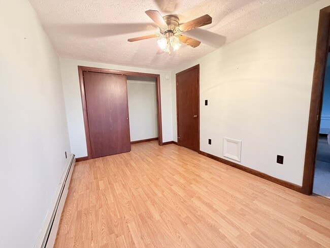 Building Photo - 29 Starlight Dr