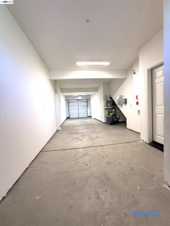 Building Photo - 3810 Norbridge Ave