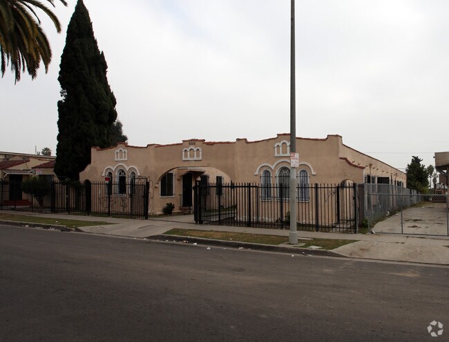 Building Photo - 6326 Brynhurst Ave
