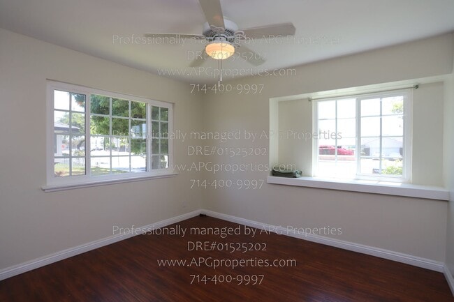 Building Photo - 11411 Chapman Ave