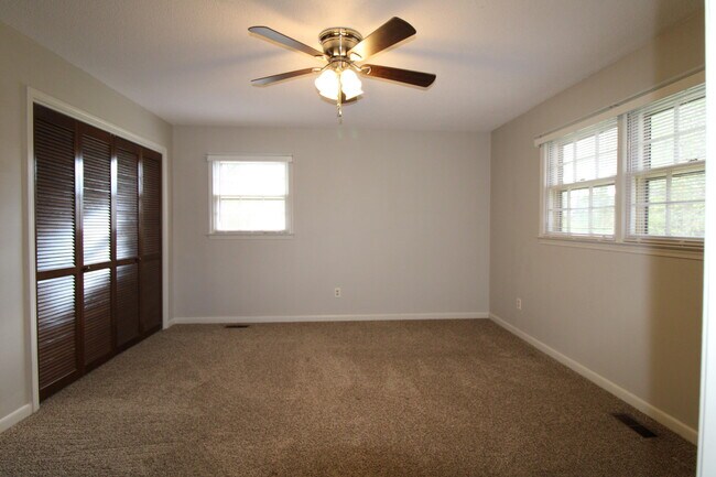 Building Photo - 50 Aubrey Cir