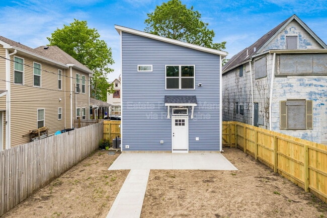 Building Photo - 117 Wisconsin Ave