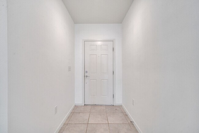Building Photo - 309 Citrus Isle Lp