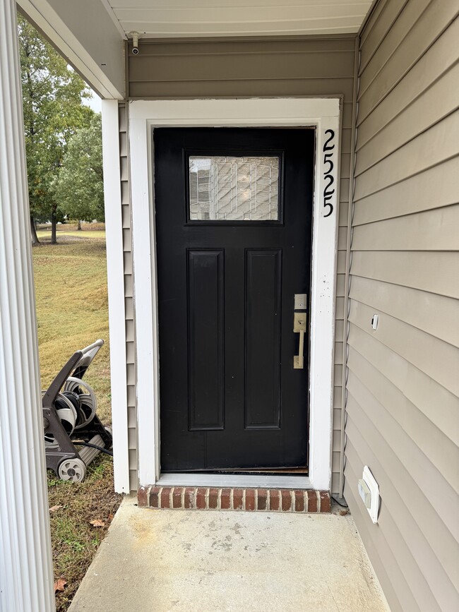 Building Photo - 2525 Blackwolf Run Ln