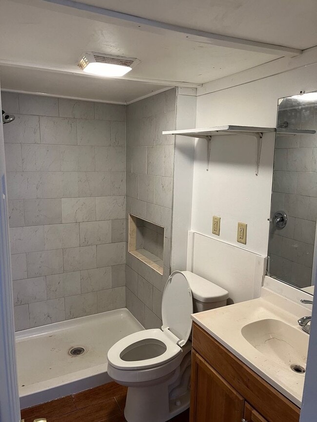 Building Photo - 15-17 Peru Street