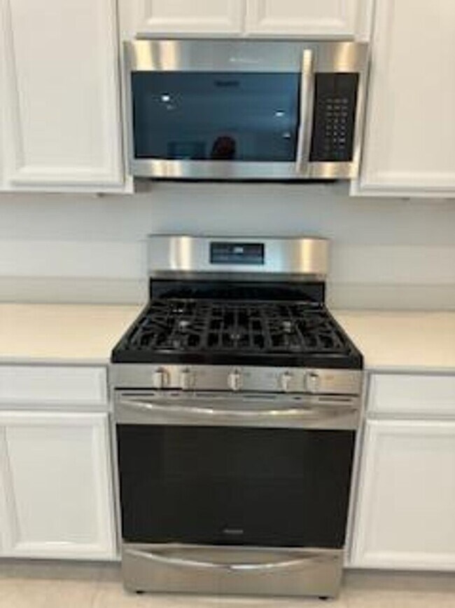 Building Photo - 24687 N 170th Dr